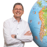Lars Volkmar Enke