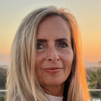 Karin Armbruster