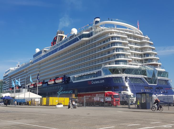 Die Neue Mein Schiff 1