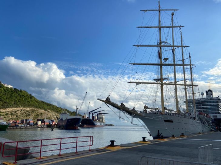 Segelabenteuer in der Karibik: Luxus und Exklusivität mit der Star Clipper und Besuch im Eden Rock, St. Barth 