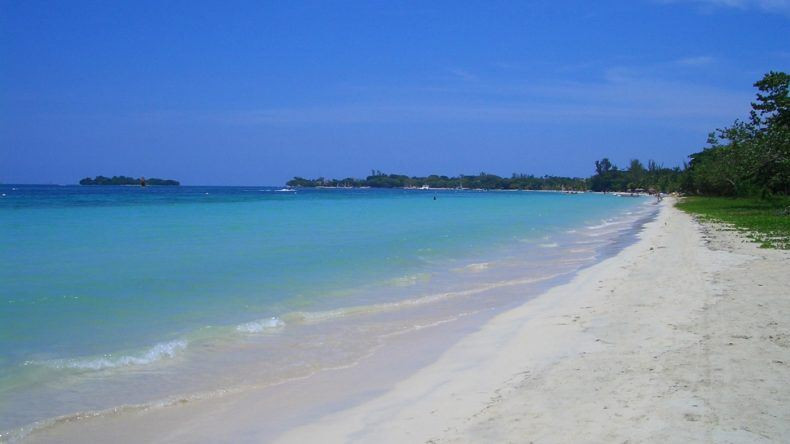 original seven-mile-beach-jamaika-sehenswuerdigkeiten-790x444